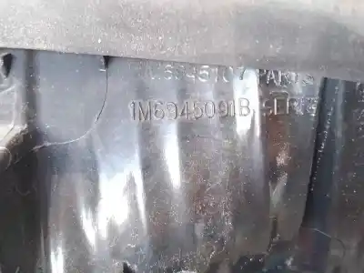 Автозапчасти б/у внутренний левый задний фонарь за seat leon (1m1) 1.9 tdi ссылки oem iam 1m6945091b  