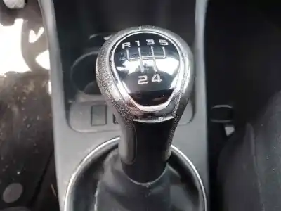 Second-hand car spare part gear lever knob for skoda fabia combi (5j5) cayb oem iam references 