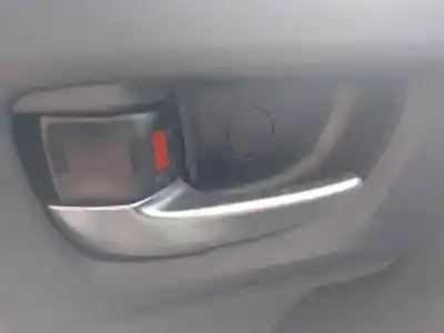 Pezzo di ricambio per auto di seconda mano maniglia interna posteriore sinistra per toyota auris (e18) 8nr riferimenti oem iam 