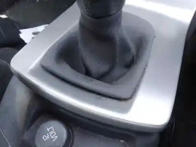 Pezzo di ricambio per auto di seconda mano LEVA DEL CAMBIO per VOLVO C30 (533)  Riferimenti OEM IAM   