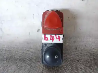 Second-hand car spare part hazard warning lights for renault scenic ii (jm) f9q800 oem iam references 8200095493