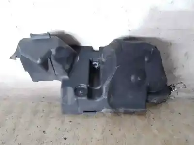 Pièce détachée automobile d'occasion COUVERT DE MOTEUR pour RENAULT CLIO III  Références OEM IAM 8200397015  