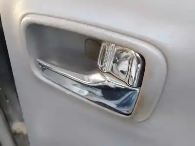 Peça sobressalente para automóvel em segunda mão puxador interior traseiro direito por mitsubishi l 200 (ka0/kb0) 4d56hp referências oem iam 