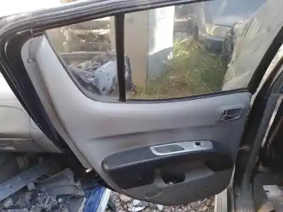 Автозапчастина б/у замок дверей заднього лівого для mitsubishi l 200 (ka0/kb0) 4d56hp посилання на oem iam   