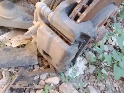 Peça sobressalente para automóvel em segunda mão pinça de travão dianteira direita por mitsubishi l 200 (ka0/kb0) 4d56hp referências oem iam 