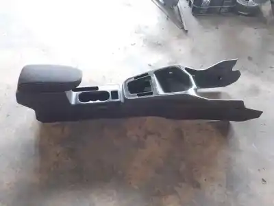 Автозапчасти б/у центральный подлокотник за skoda fabia (pj3) dsg ссылки oem iam 6vb863243  