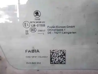 Автозапчастина б/у передній правий місяць для skoda fabia (pj3) dsg посилання на oem iam 43r011509  