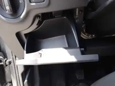 Автозапчастина б/у бардачок для skoda fabia (pj3) dsg посилання на oem iam   