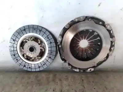 Pezzo di ricambio per auto di seconda mano KIT FRIZIONE per TOYOTA YARIS (KSP1/NLP1/NSP1)  Riferimenti OEM IAM NP52100  