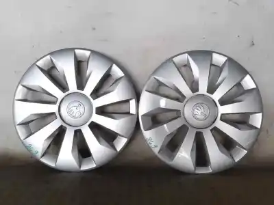 Автозапчасти б/у колпачки ​​ступицы за skoda fabia (pj3) dsg ссылки oem iam 6va601147a  
