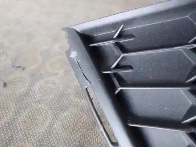 Автозапчасти б/у передняя решетка за skoda fabia (pj3) dsg ссылки oem iam 6va853677  