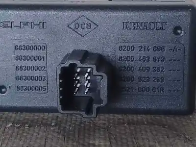 Second-hand car spare part hazard warning lights for renault scénic iii (jz0/1_) 1.5 dci oem iam references 8200214896a  