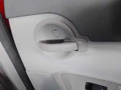 Автозапчастина б/у внутрішня задня права ручка для dodge avenger (js) byl посилання на oem iam 