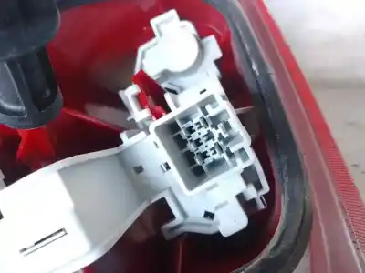 Автозапчастина б/у правий ліхтар для ford fiesta vi (cb1, ccn) 1.25 посилання на oem iam 8a6113404a  