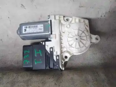 Peça sobressalente para automóvel em segunda mão MOTOR ELEVADOR VIDRO TRASEIRO ESQUERDO por SEAT ALTEA XL (5P5, 5P8)  Referências OEM IAM 1K0959703M  