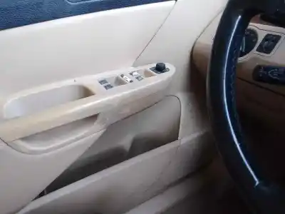 Автозапчасти б/у замок левой передней двери за volkswagen passat b6 variant (3c5) 2.0 tdi 16v ссылки oem iam 