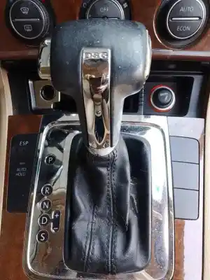 Автозапчасти б/у ручка рычага передачи за volkswagen passat b6 variant (3c5) 2.0 tdi 16v ссылки oem iam 