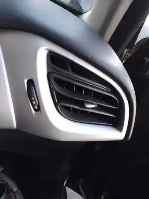 Second-hand car spare part air ventilation grille for citroen c3 8hzdv4td oem iam references 