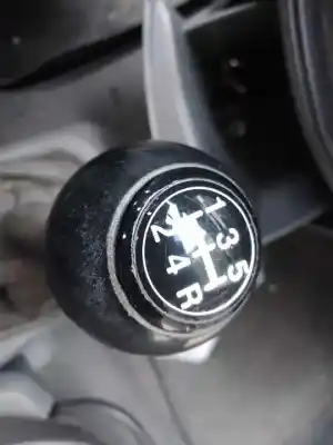 Автозапчастина б/у ручка важеля передач для KIA CARENS (RS) D/D4EA Посилання на OEM IAM   