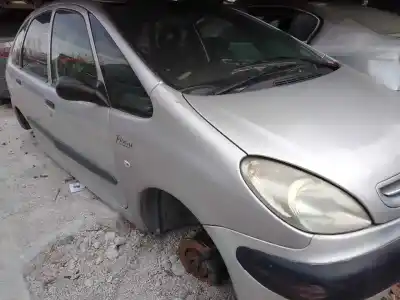 Pièce détachée automobile d'occasion Moteur Complet pour CITROEN XSARA PICASSO (N68) 2.0 HDI Références OEM IAM RHY  
