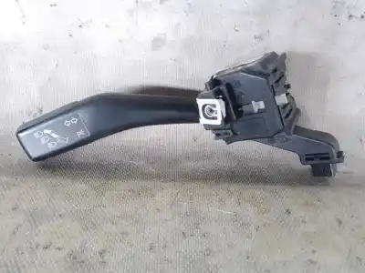 Peça sobressalente para automóvel em segunda mão Comutador De Piscas  por SEAT LEON (1P1) D-BLS Referências OEM IAM 1K0953513E  