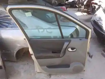 Автозапчасти б/у левая передняя дверь за renault scénic ii (jm0/1_) 1.6 (jm0c, jm0j, jm1b) ссылки oem iam   