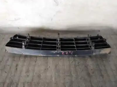 Автозапчасти б/у передняя решетка за audi a6 c5 (4b2) 2.5 tdi ссылки oem iam 4b0807683  