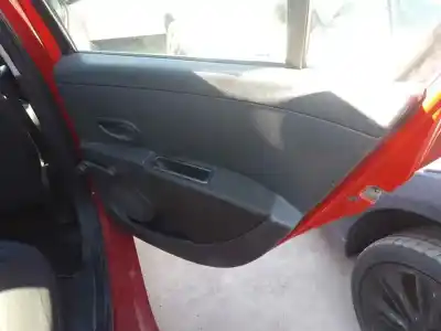 İkinci el araba yedek parçası ARKA SAG KAPI KAPLAMASI için RENAULT CLIO III  OEM IAM referansları   