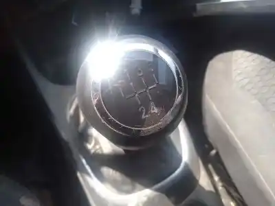 Pezzo di ricambio per auto di seconda mano POMELLO DELLA LEVA DEL CAMBIO per OPEL CORSA E  Riferimenti OEM IAM   