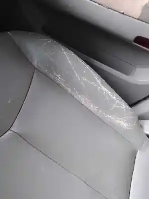 Автозапчастина б/у передне праве сиділо для ssangyong kyron d27dt посилання на oem iam   