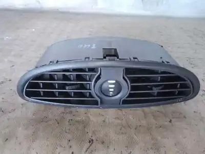 Pièce détachée automobile d'occasion GRILLE D'AÉRATION pour RENAULT CLIO III K9K768 Références OEM IAM   