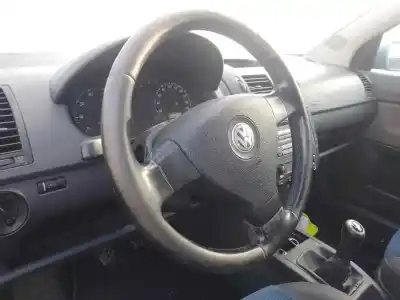 Pièce détachée automobile d'occasion VOLANT pour VOLKSWAGEN POLO (9N3)  Références OEM IAM   