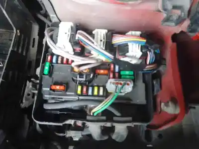 Peça sobressalente para automóvel em segunda mão caixa de fusíveis e relés por citroen c3 ii (sc_) 1.0 vti 68 referências oem iam 