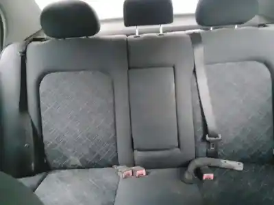 Peça sobressalente para automóvel em segunda mão BANCO TRASEIRO MÉDIO por TOYOTA AVENSIS BERLINA (T22) 4A-FE Referências OEM IAM   