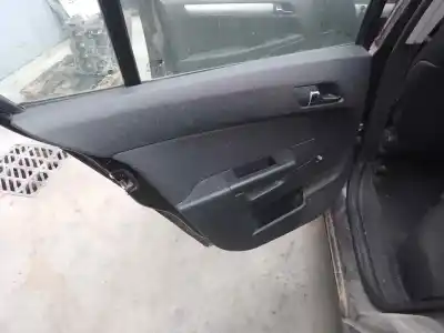 Pezzo di ricambio per auto di seconda mano ALZACRISTALLI POSTERIORE SINISTRO per OPEL ASTRA H SEDÁN (A04) 1.7 CDTI (L69) Riferimenti OEM IAM   
