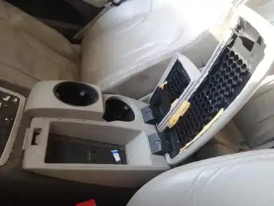 Автозапчастина б/у центральний подлокник для audi q7 (4l) casa посилання на oem iam   