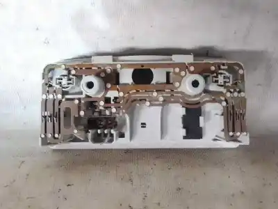 Second-hand car spare part interior light for skoda fabia (6y2/6y3) 1.4 oem iam references 3b0947105c  