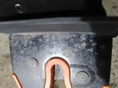 Автозапчасти б/у замок багажника/ворот за skoda fabia (6y2/6y3) 1.4 ссылки oem iam 6y0827501d  