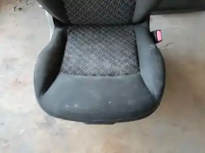 Автозапчастина б/у передне праве сиділо для renault kangoo ii (f/kw0) k9k802 посилання на oem iam   