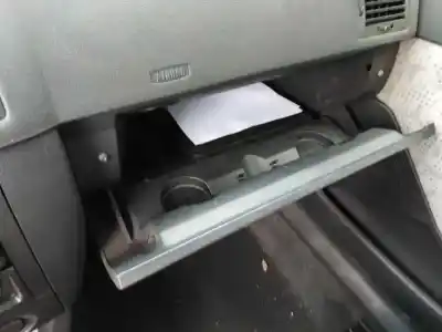 Автозапчасти б/у бардачок за skoda fabia (6y2/6y3) 1.9 sdi cat (asy) ссылки oem iam   