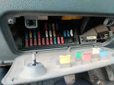 Автозапчасти б/у блок реле/предохранителей за RENAULT KANGOO I (F/KC0) F8Q630 ссылки OEM IAM    Автозапчасти б/у блок реле/предохранителей за RENAULT KANGOO I (F/KC0) F8Q630 ссылки OEM IAM