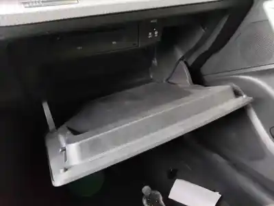 Автозапчастина б/у бардачок для audi q2 (gab, gag) 30 tdi посилання на oem iam    Автозапчастина б/у бардачок для audi q2 (gab, gag) 30 tdi посилання на oem iam