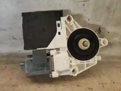 Автозапчасти б/у мотор стекла переднего правого за audi a3 (8p1) 2.0 tdi 16v ссылки oem iam 8p0959802e  