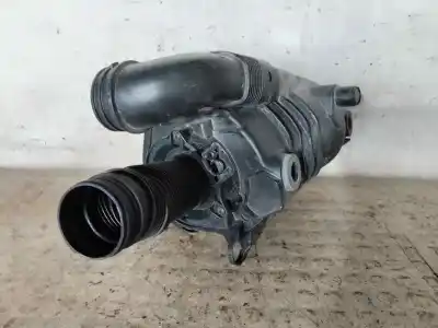 Автозапчастина б/у повітряний фільтр для audi a3 (8p1) 1.4 tfsi посилання на oem iam 1k0129607al  