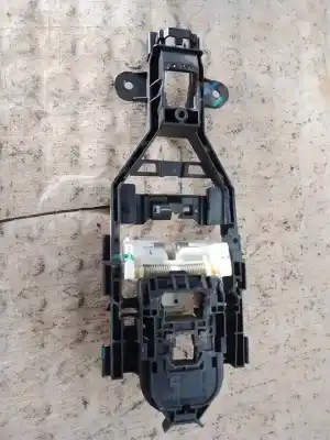 Gebrauchtes Autoersatzteil Halter Außentürgriff Hinten Rechts zum LYNK & CO 01 B2APHEVJLH3G15TB OEM-IAM-Referenzen 8889118721  