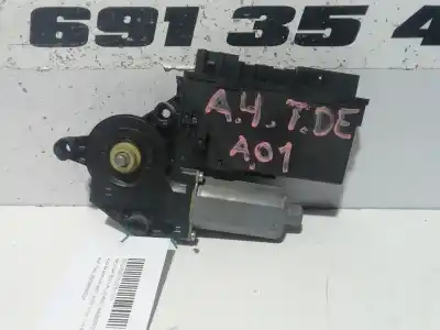 Pièce détachée automobile d'occasion MOTEUR LÈVE VITRE ARRIÈRE DROITE pour AUDI A4 BERLINA (8E)  Références OEM IAM 8E0959802A  5WK47011ABF