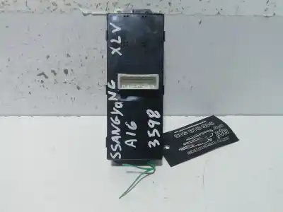 Peça sobressalente para automóvel em segunda mão botão / interruptor elevador vidro dianteiro esquerdo por ssangyong xlv crystal 4x2 referências oem iam 299139565  
