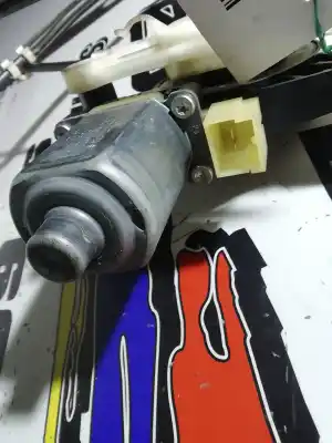 Second-hand car spare part passenger side right window regulator for seat leon (5f1) reference oem iam references   