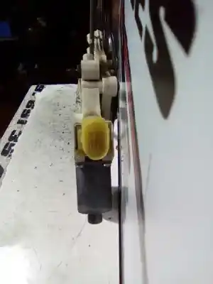 Second-hand car spare part driver left window regulator for bmw serie 1 berlina (e81/e87) 120d oem iam references   5 p