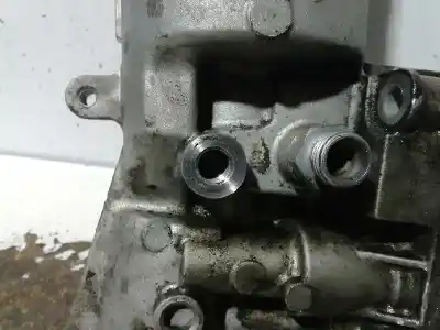 Peça sobressalente para automóvel em segunda mão suporte do filtro de óleo por audi a3 (8p) 2.0 tdi ambiente referências oem iam 0454115389e  